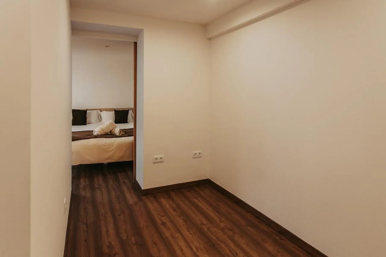 Apartaments 7Gorgs Campdevanol